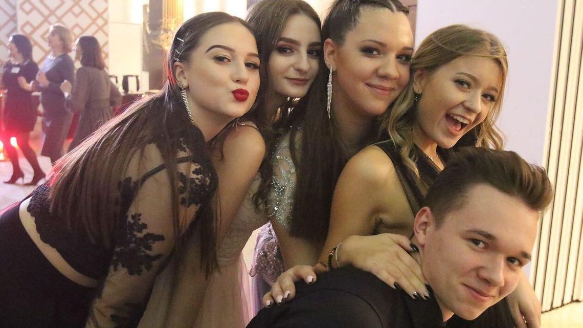 Studniówki 2020. Bal maturalny XXIII Liceum Ogólnokształcącego w Lublinie [zdjęcia]