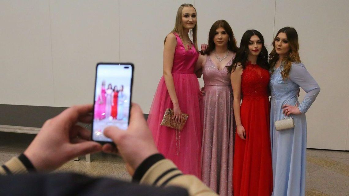 Studniówki 2020. Bal maturzystów z VI Liceum Ogólnokształcącego w Lublinie [zdjęcia]