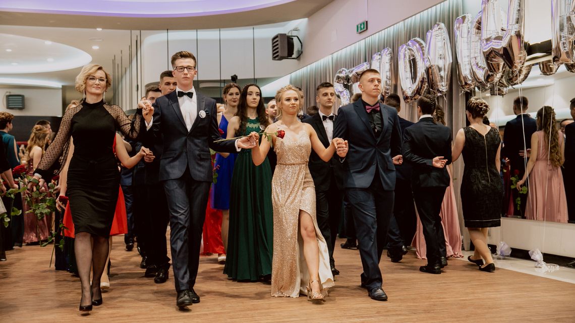 Studniówki 2020. Tak bawili się uczniowie Zespołu Szkół Ponadpodstawowych nr 1 w Zamościu [zdjęcia]