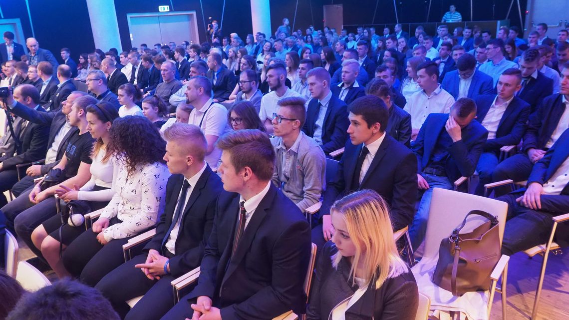 Stypendia u progu sportowej kariery. Otrzyma je 327 osób [zdjęcia]