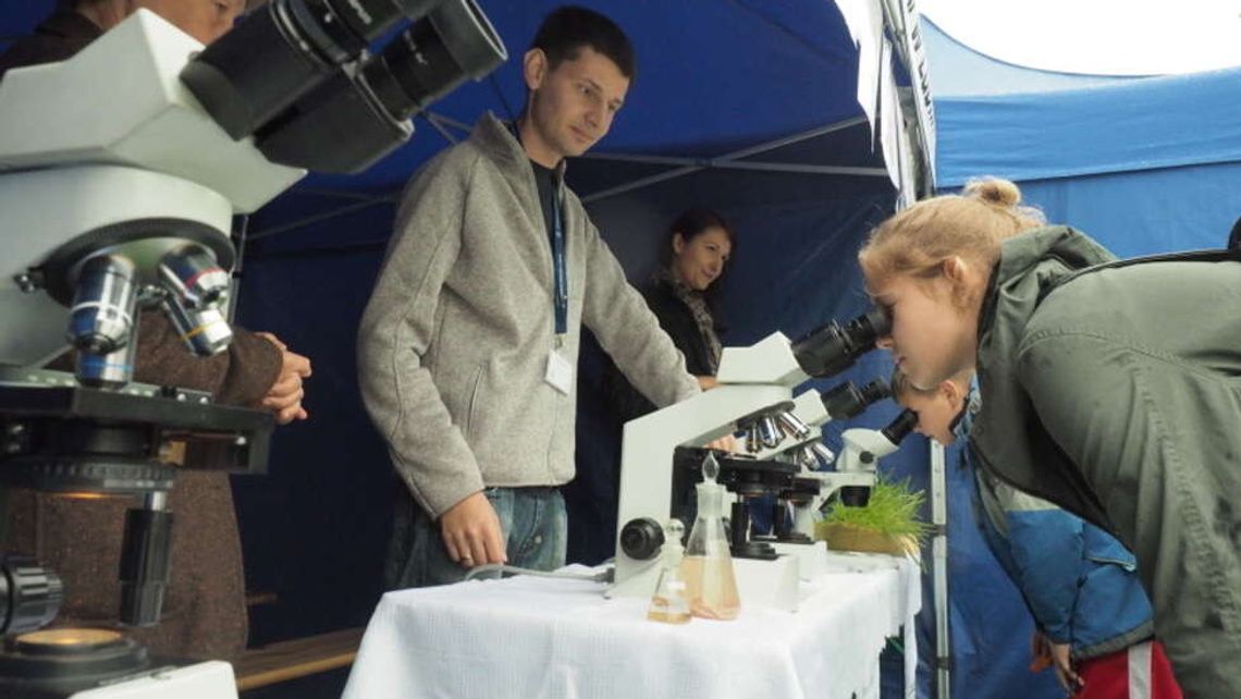 Suchy lód i ciecz newtonowska - to wszystko na pikniku naukowym w najbliższy weekend