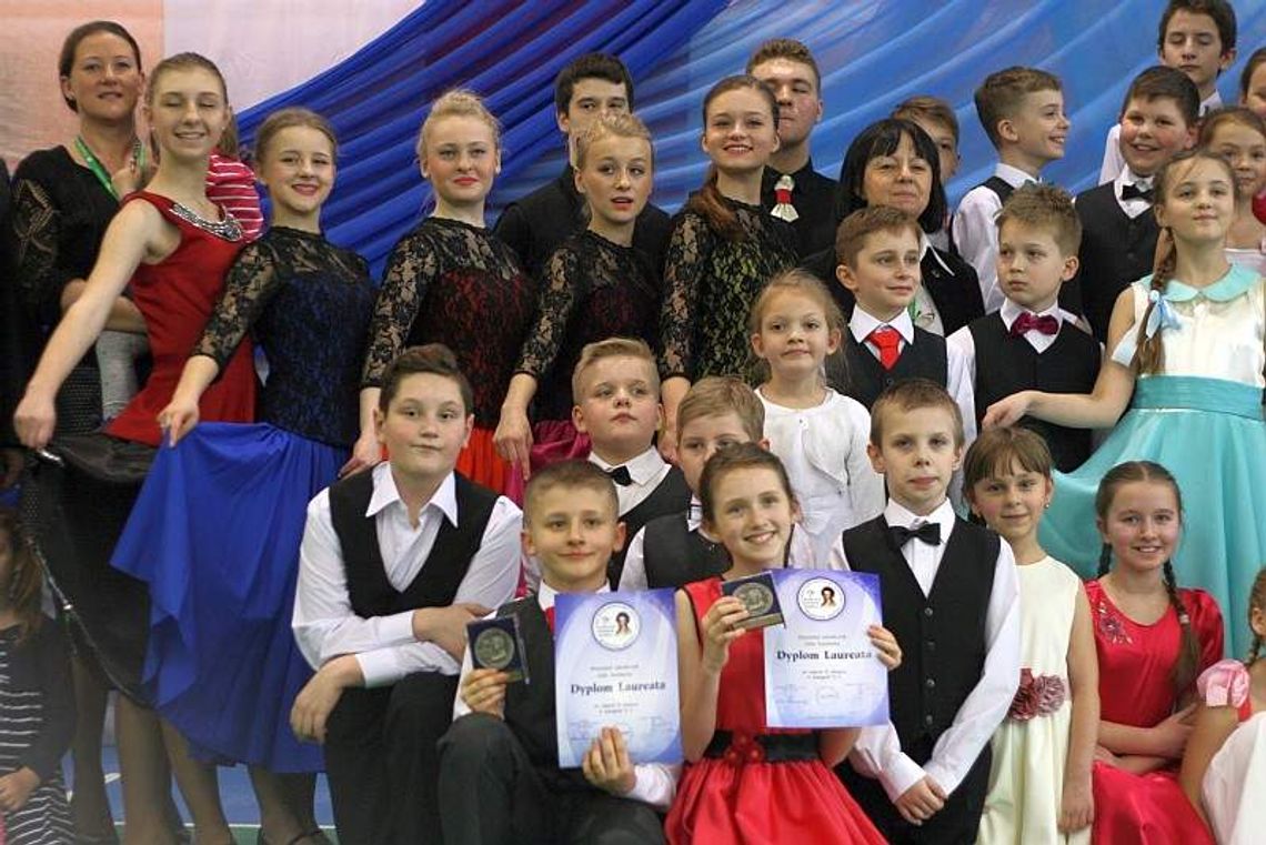 Sukcesy tancerzy "Powiśla" na Konkursie Tańców Polskich Sukcesy tancerzy "Powiśla" na Konkursie Tańców Polskich