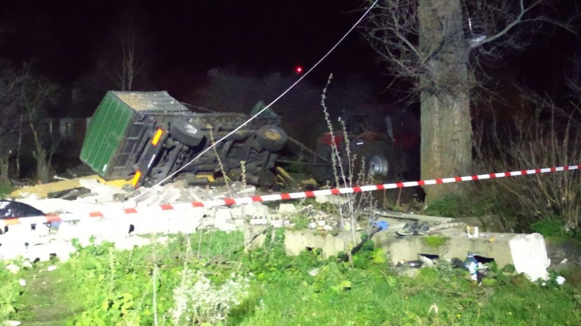 Świadek wybuchu w Przewodowie: siedziałem na balkonie, kiedy nagle coś huknęło. Nagranie