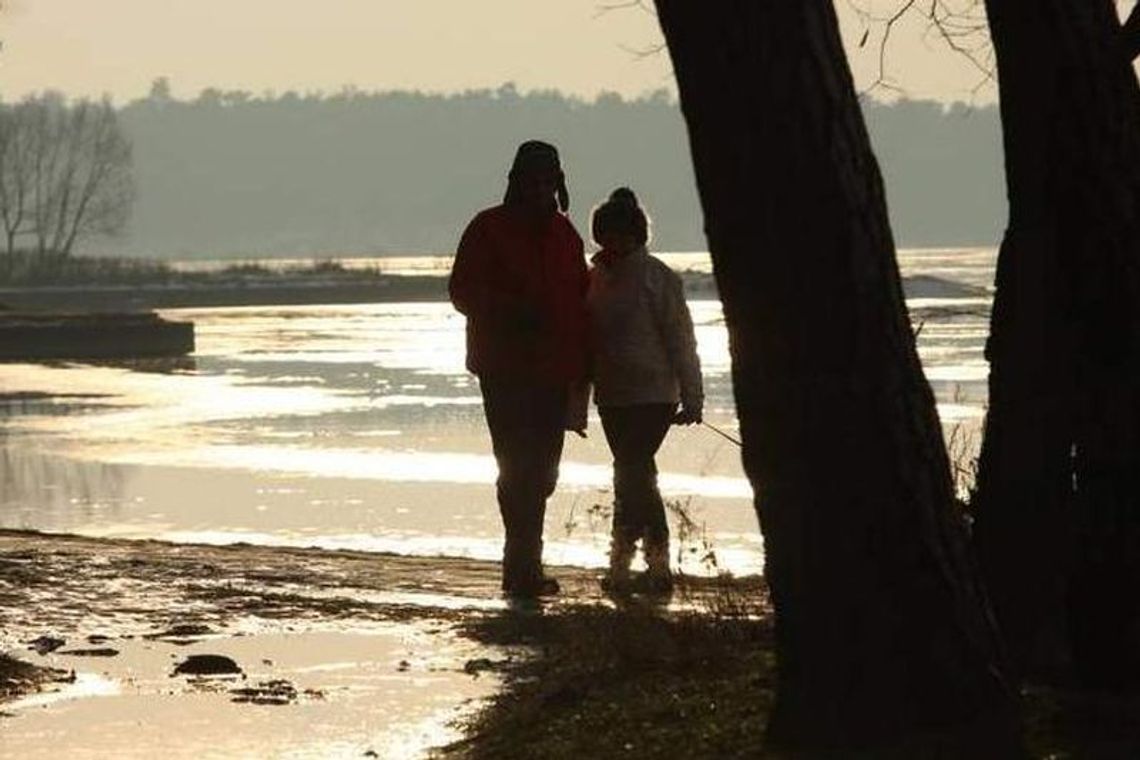 Świąteczny relaks nad Zalewem Zemborzyckim (zdjęcia) Świąteczny relaks nad Zalewem Zemborzyckim (zdjęcia)