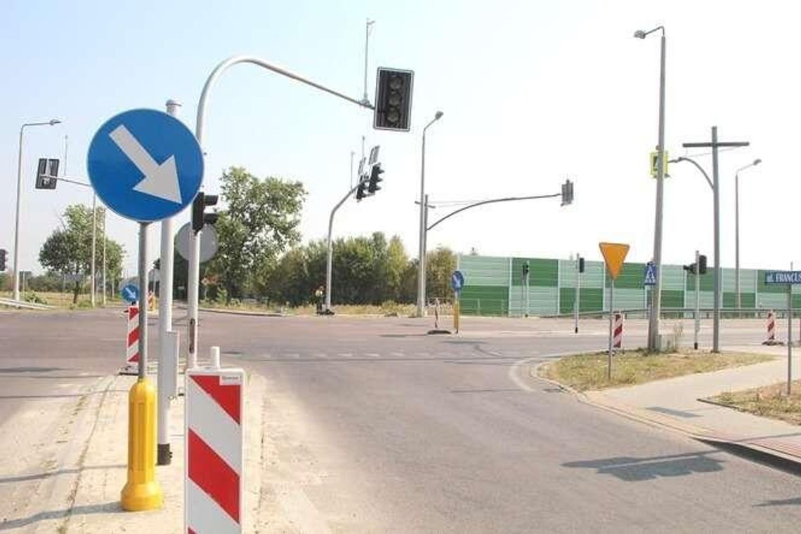 Światła na Francuskiej w trakcie, na Lubelskiej na finiszu 