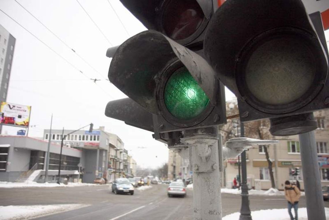 Światło czerwone i zielone równocześnie. I jak tu jechać przez Lublin?