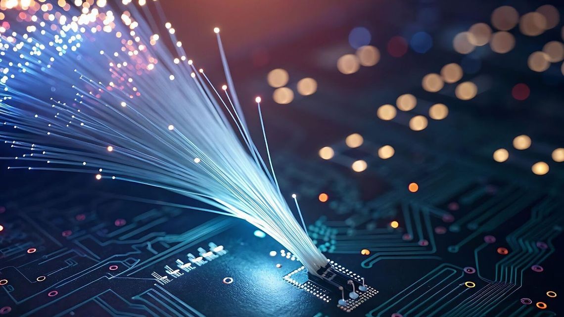 Światłowód a VPN – jak zapewnić sobie jeszcze większe bezpieczeństwo w sieci