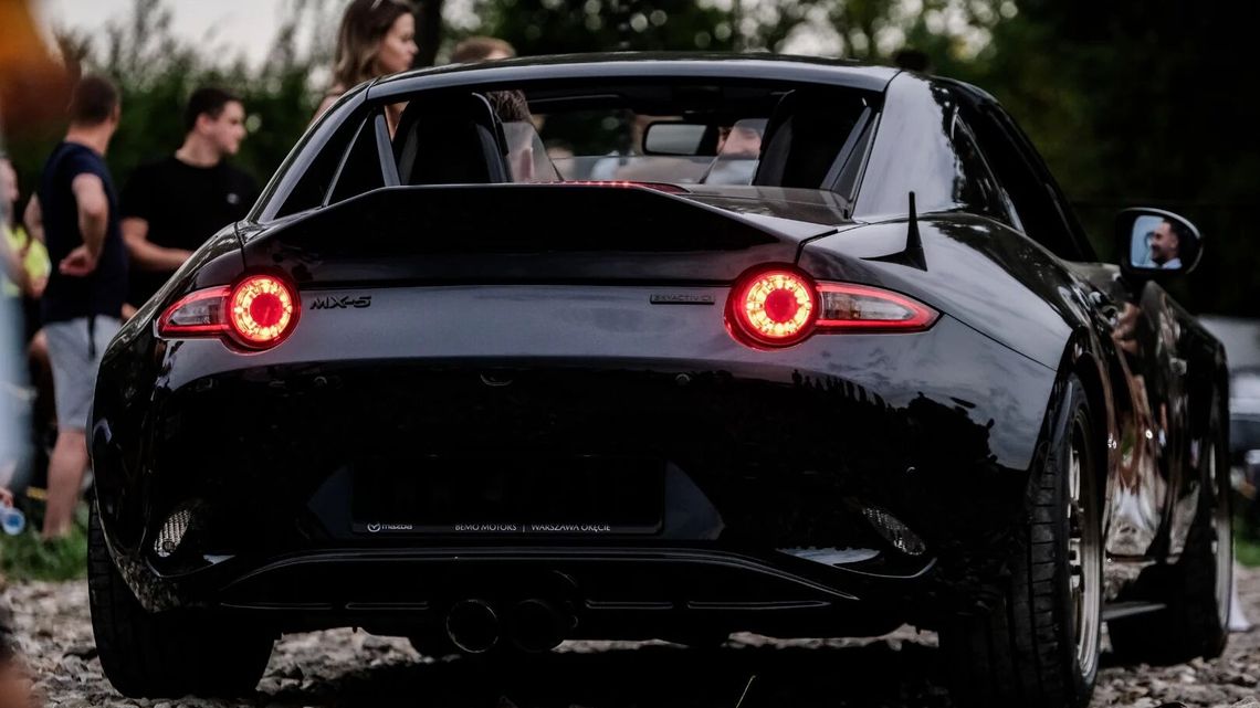 Światłowody w samochodzie wyścigowym? Politechnika rusza z badaniami 