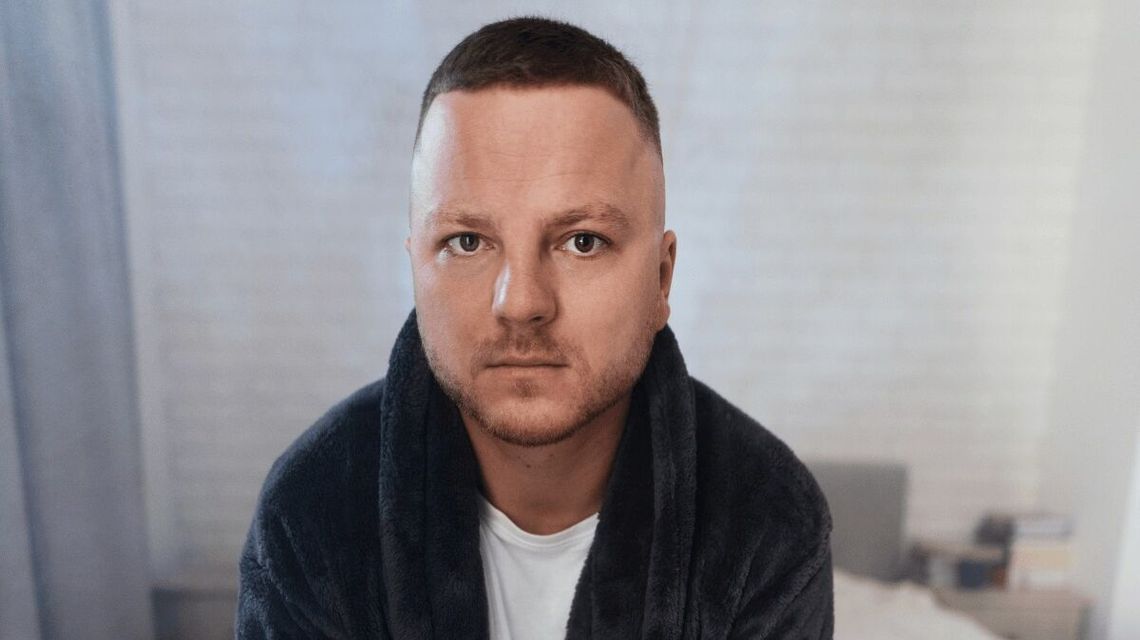 "Światy lękowe" Mateusza z Chełma. Nagrywa podcasty, a teraz debiutuje książką 