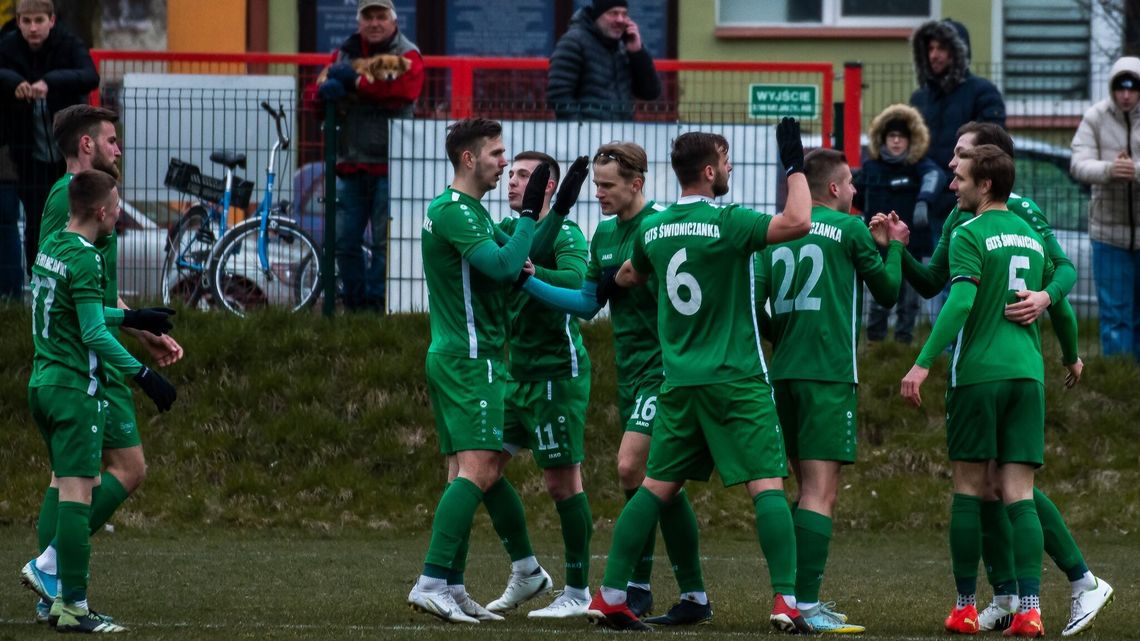 Świdniczanka – Granit Bychawa 6:1. Pogrom na początek