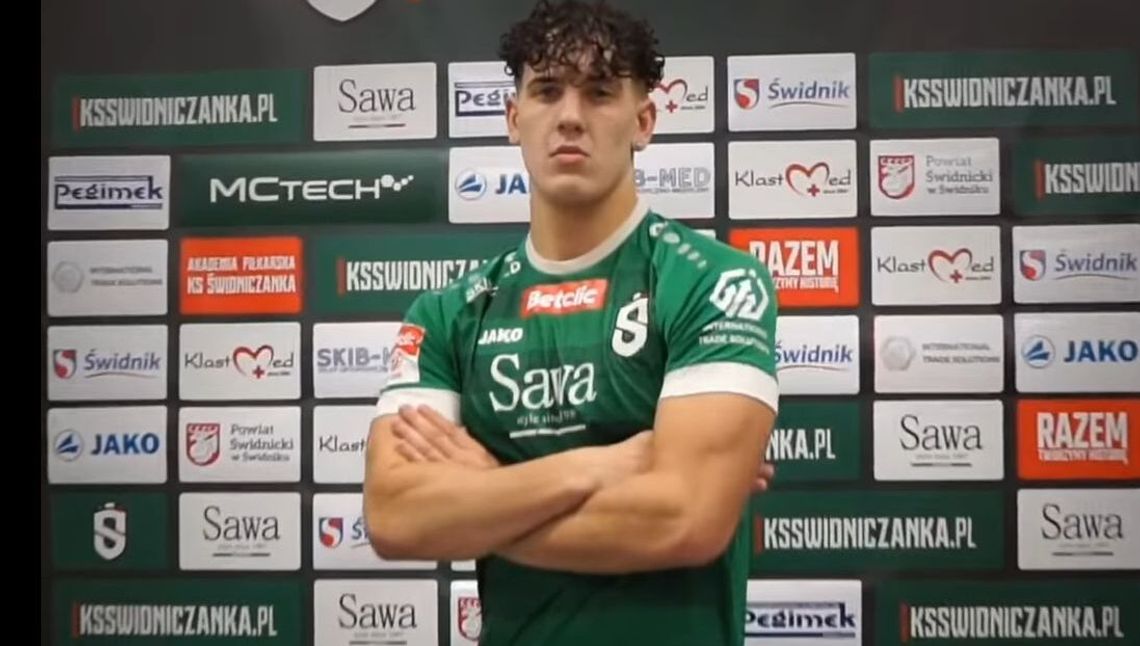 Świdniczanka pozyskała napastnika z II ligi, cztery transfery w Lubartowie Świdniczanka pozyskała napastnika z II ligi, cztery transfery w Lubartowie