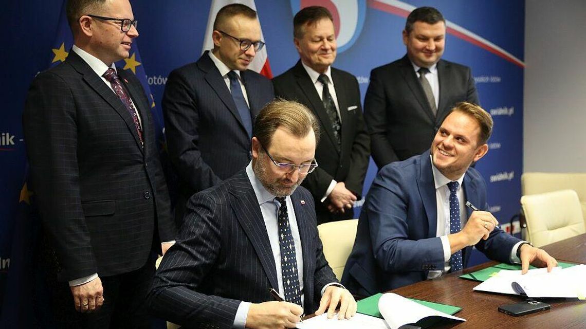 Świdnik będzie mieć autobusy wodorowe. Podpisanie umów z NFOŚiGW