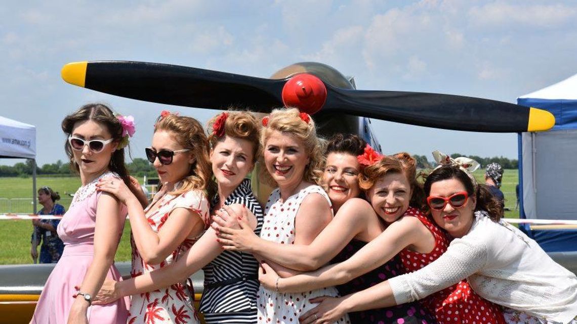 "Świdnik jest idealnym miejscem, aby budować tradycje lotnicze woj. lubelskiego". Trwa II Świdnik Air Festival [zdjęcia]