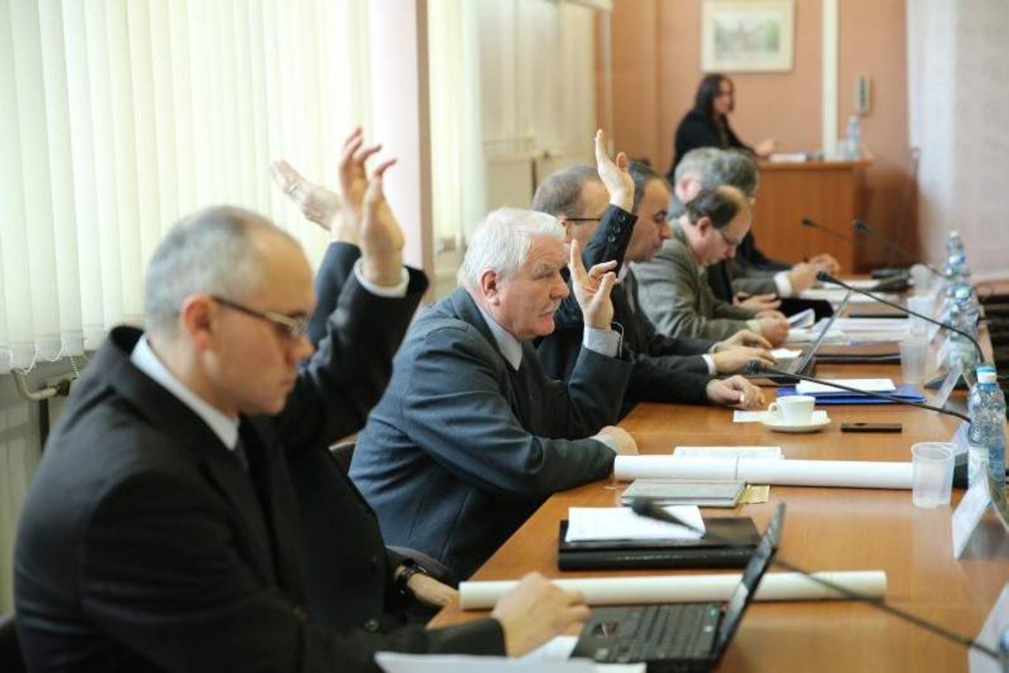 Świdnik ma budżet. Projekty i drogi z miejskich pieniędzy