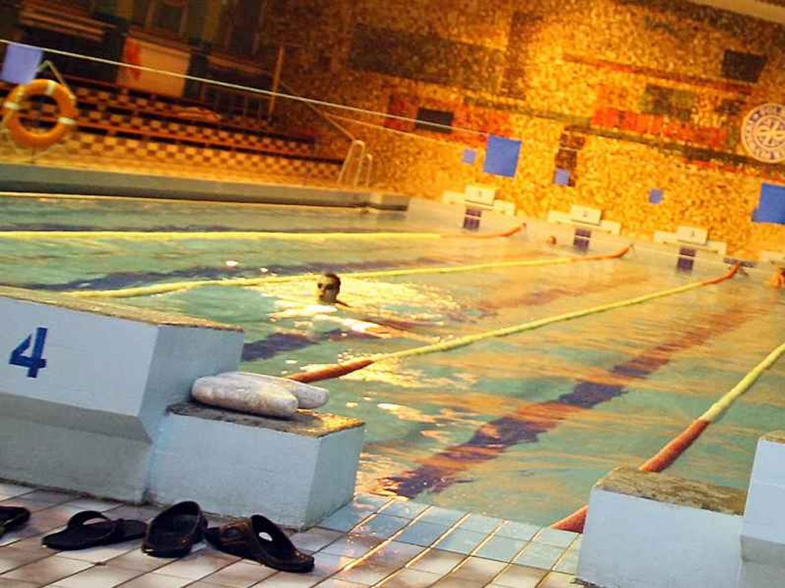 Świdnik: Miasto kupi halę i baseny Avii?