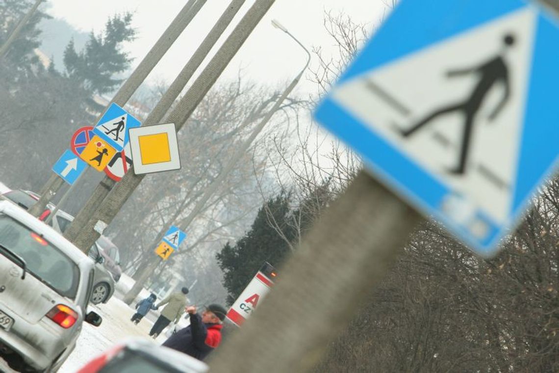 Świdnik: Na ul. Racławickiej jest 14 przejść dla pieszych. \"To absurd!\" Świdnik: Na ul. Racławickiej jest 14 przejść dla pieszych. \"To absurd!\"