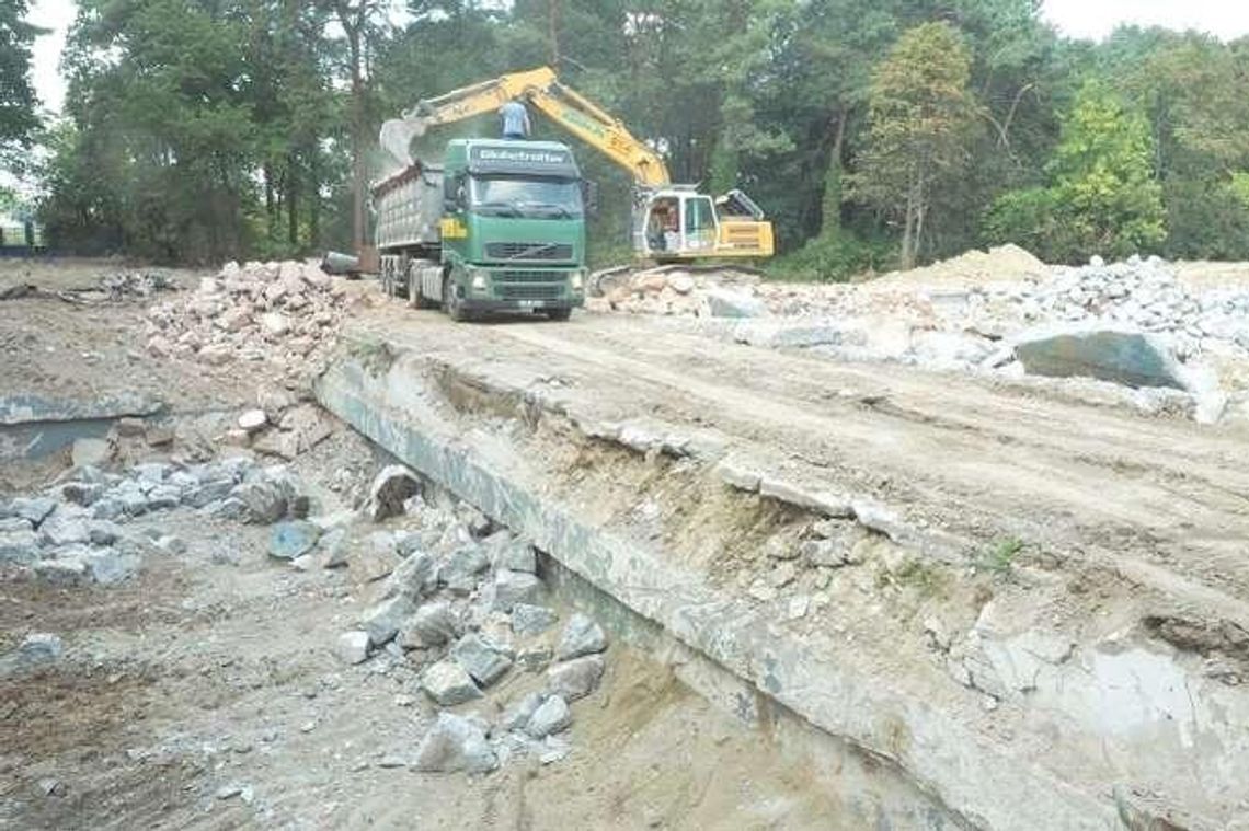 Świdnik: Najpierw wybudują korty później baseny Świdnik: Najpierw wybudują korty później baseny