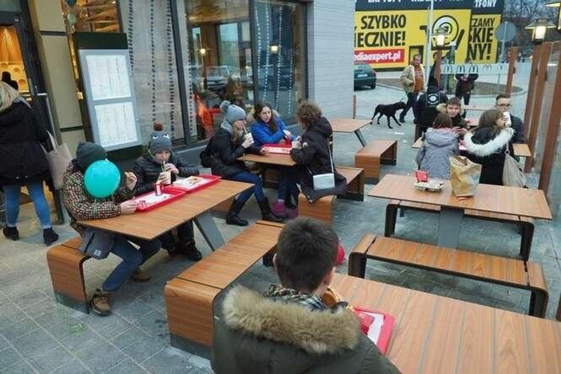 Świdnik się doczekał. Na otwarciu McDonald's tłumy [zdjęcia]
