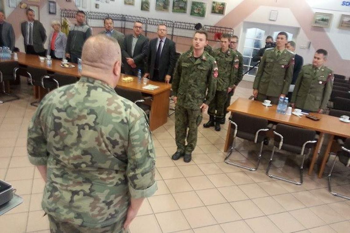 Świdnik z lokalnym wojskiem Świdnik z lokalnym wojskiem