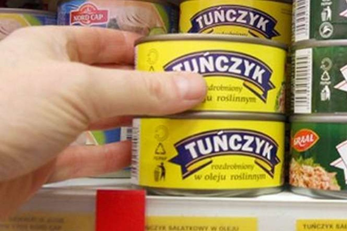 Świdnik: Złodziej konserw zatrzymany po pościgu przez kasjerkę