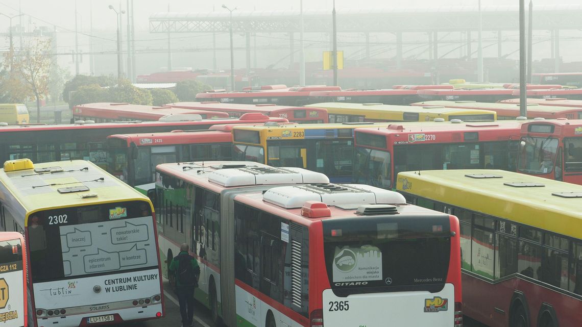 Święta na przystanku: Co, kiedy i jak będzie kursować?