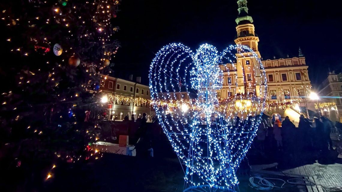 Świetlisty anioł na Rynku Wielkim. Na nową ozdobę miasto nie wydało ani złotówki