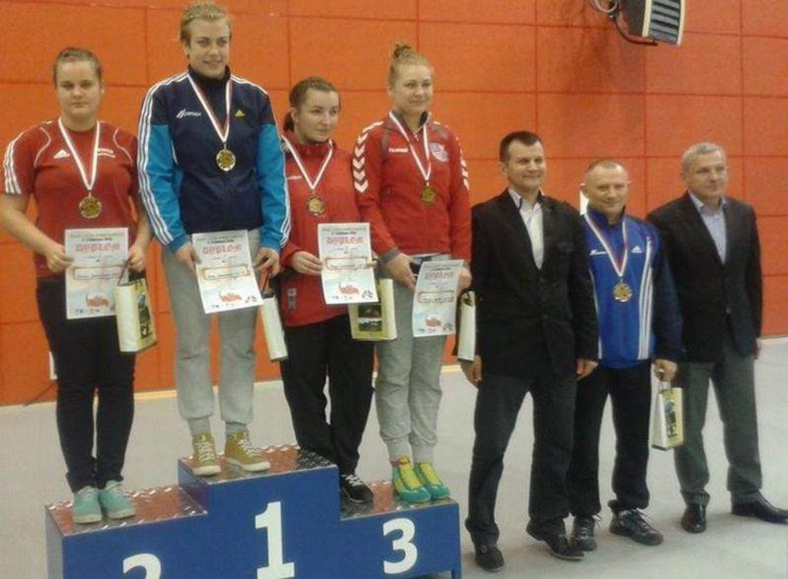 Świetna postawa zapaśniczek z Chełma podczas Mistrzostw Polski Juniorek