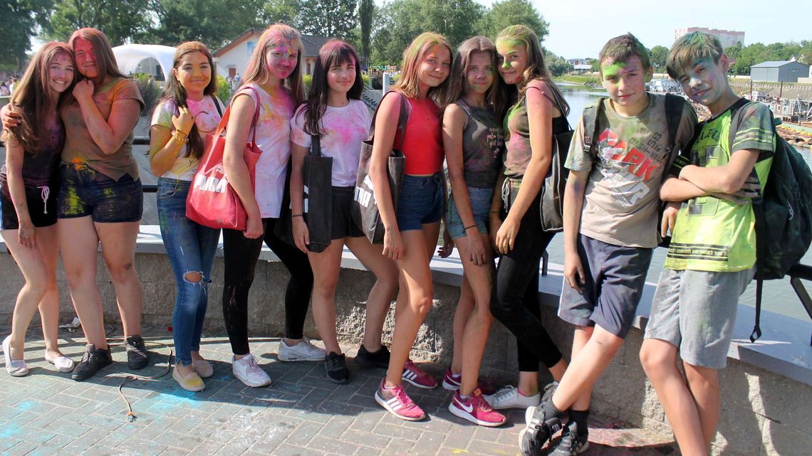 Święto Kolorów w Puławach przyciągnęło dzieci i młodzież [zdjęcia]