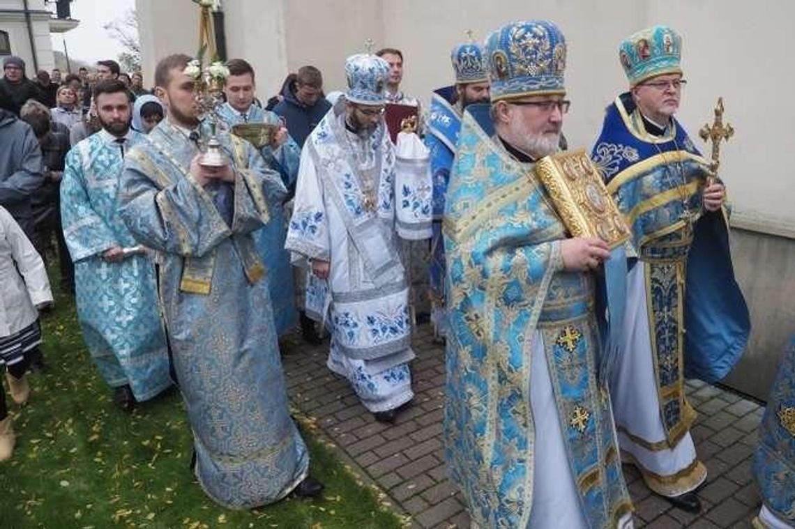 Święto lubelskiej ikony Matki Bożej. Uroczysta procesja wokół katedry [zdjęcia, wideo]