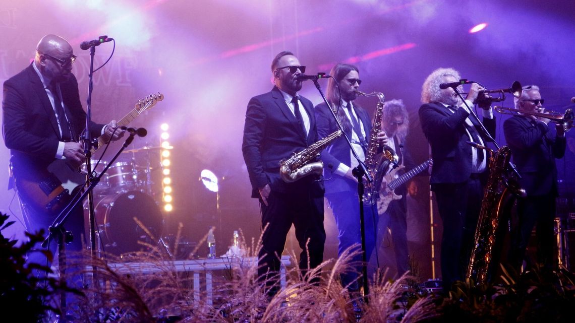 Święto plonów powiatu puławskiego. Folklor i radiowe hity w Końskowoli Święto plonów powiatu puławskiego. Folklor i radiowe hity w Końskowoli