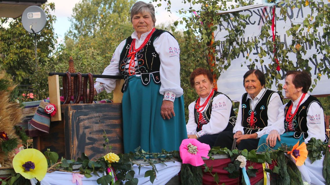 Święto Plonów w Baranowie. Przysmaki, występy i koncerty [zdjęcia]