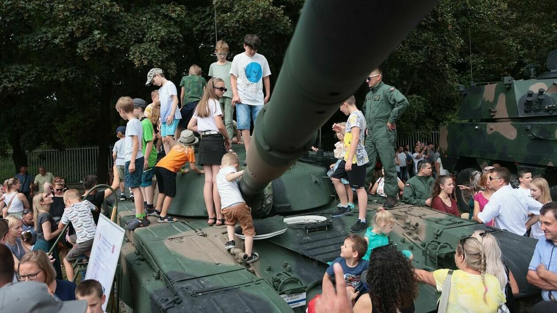 Święto Wojska Polskiego w Lublinie. Była defilada Święto Wojska Polskiego w Lublinie. Była defilada