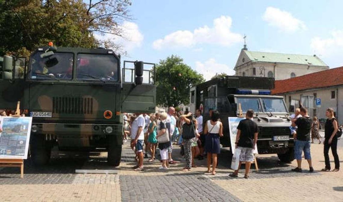 Święto Wojska Polskiego w Lublinie i regionie: Będą defilady i pokazy (program) Święto Wojska Polskiego w Lublinie i regionie: Będą defilady i pokazy (program)