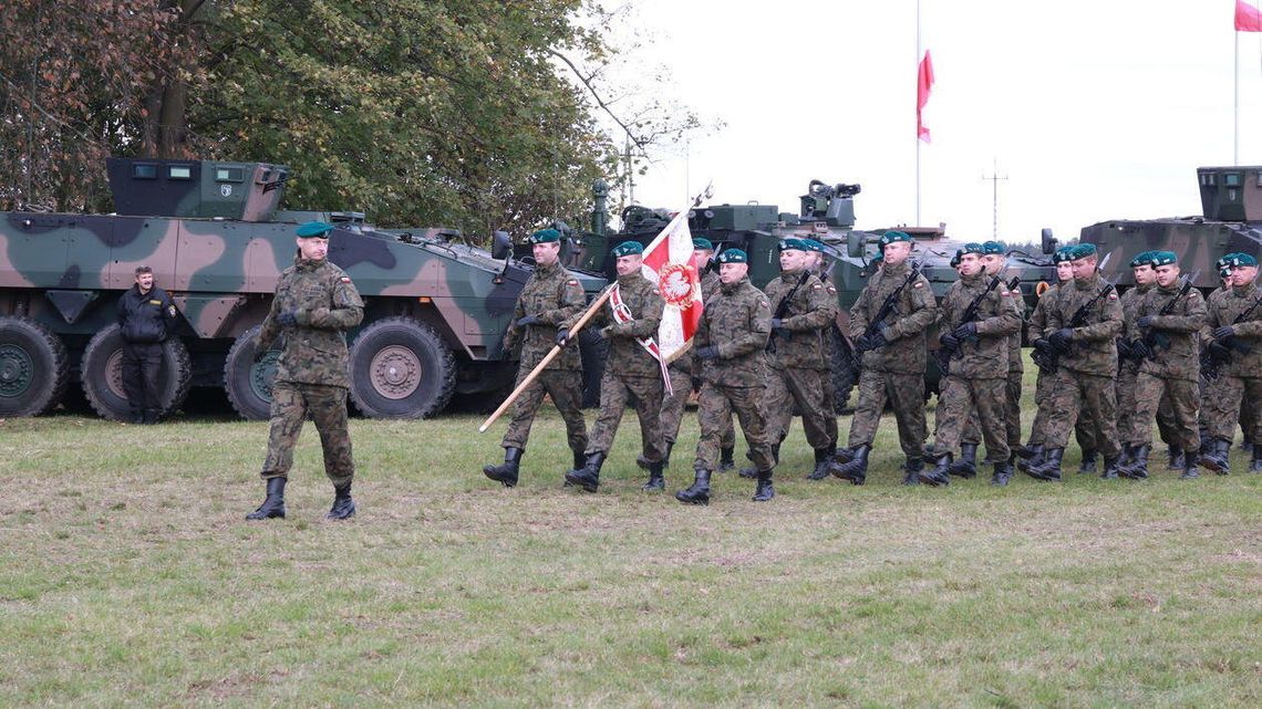 Świętowanie niepodległości z wojskiem [program] 