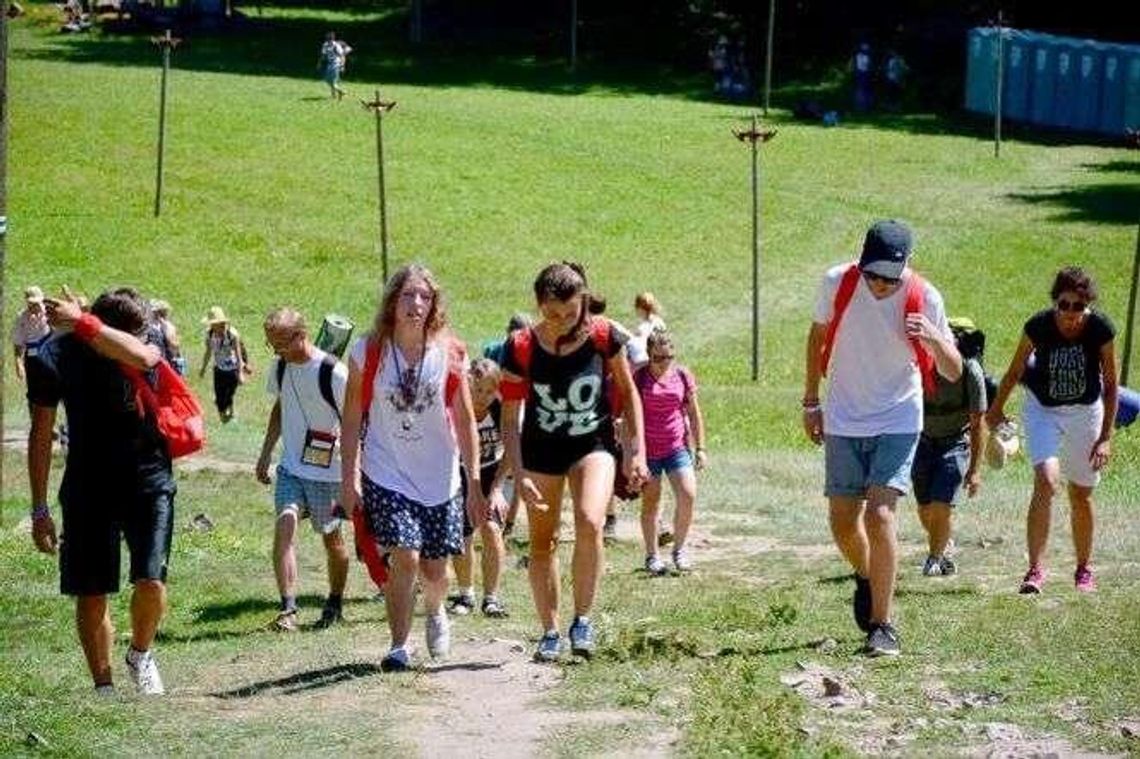 Święty Krzyż. Lubelscy pielgrzymi już w połowie drogi do Częstochowy