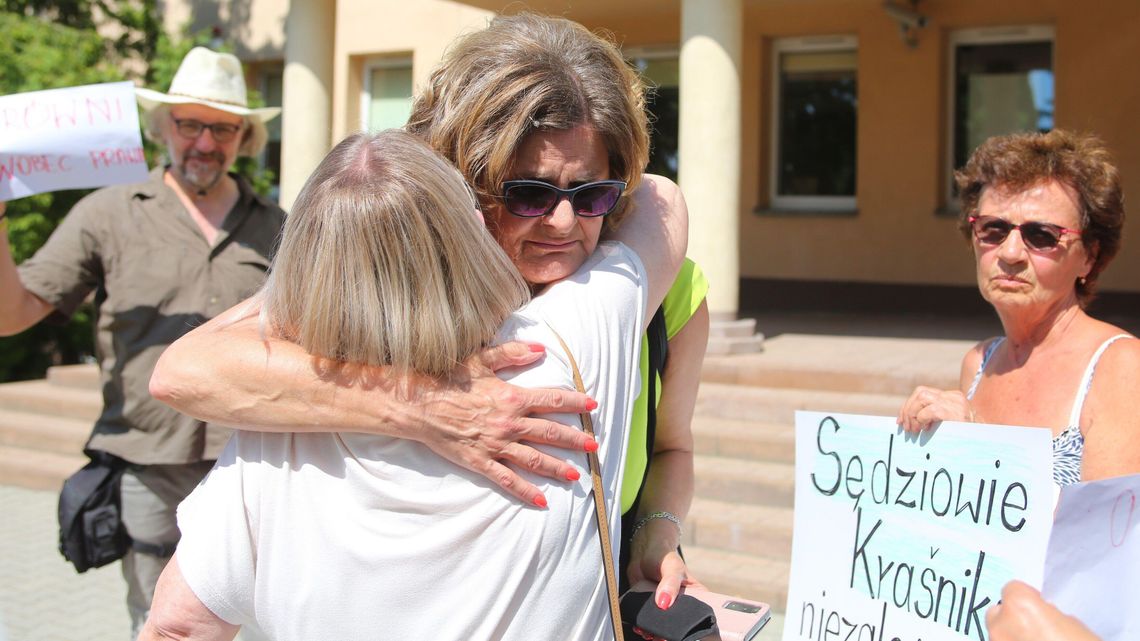 Syn marszałka spotkał się w sądzie z mieszkanką Kraśnika. Była propozycja ugody