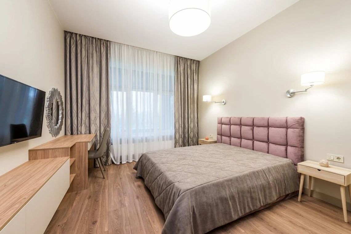 Sypialnia King Size. Kiedy warto zdecydować się na łóżko o wymiarach 200x220? Sypialnia King Size. Kiedy warto zdecydować się na łóżko o wymiarach 200x220?