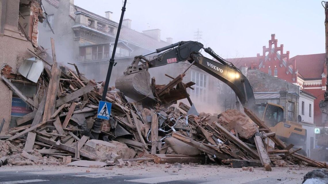 "Sytuacja była bardzo dynamiczna". Kamienica przy Bernardyńskiej definitywnie rozebrana "Sytuacja była bardzo dynamiczna". Kamienica przy Bernardyńskiej definitywnie rozebrana