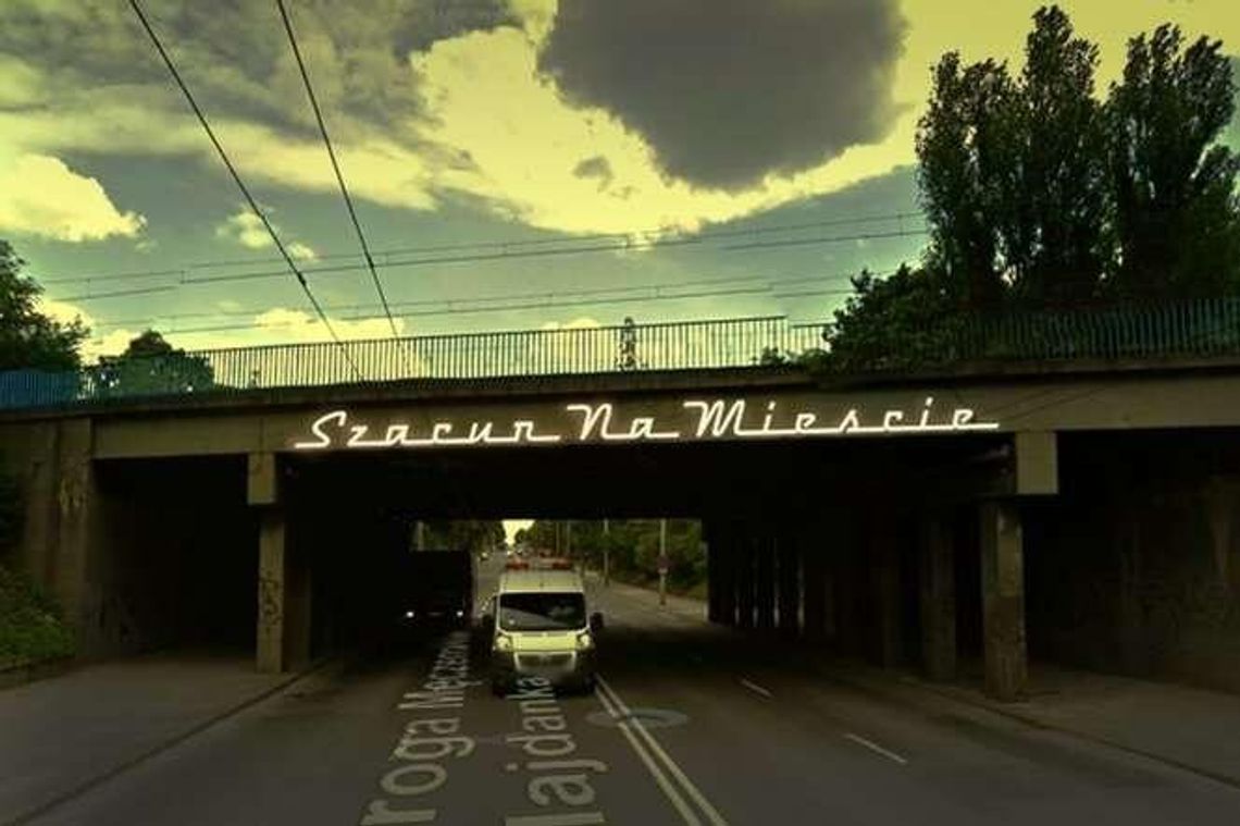 "Szacun na dzielni". Radni dzielnicowi: to nie licuje z dramatycznymi wydarzeniami sprzed lat