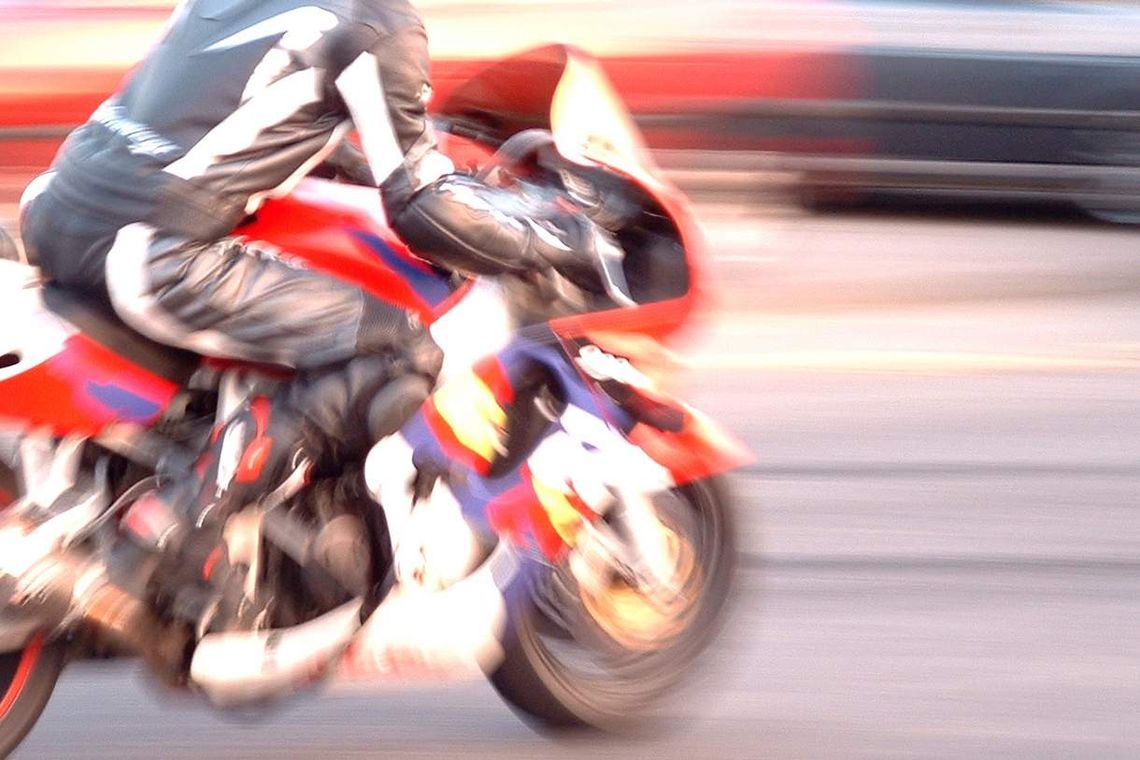 Szalał na motocyklu, odpowie przed sądem Szalał na motocyklu, odpowie przed sądem