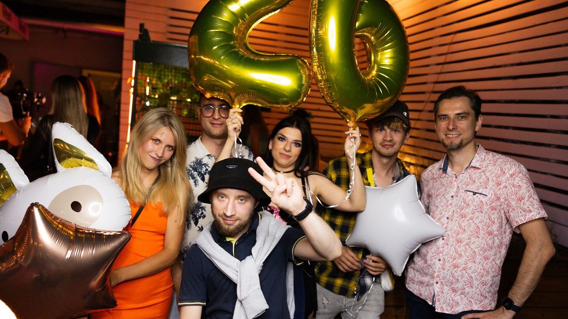 Szalona impreza na dachu Szalona impreza na dachu