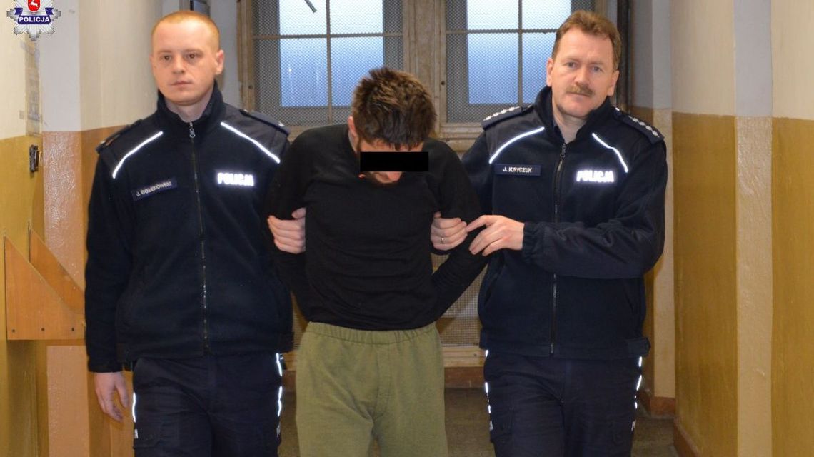 Szalona ucieczka przed policją. Okazało się, że 22-latek ma sporo na sumieniu Szalona ucieczka przed policją. Okazało się, że 22-latek ma sporo na sumieniu