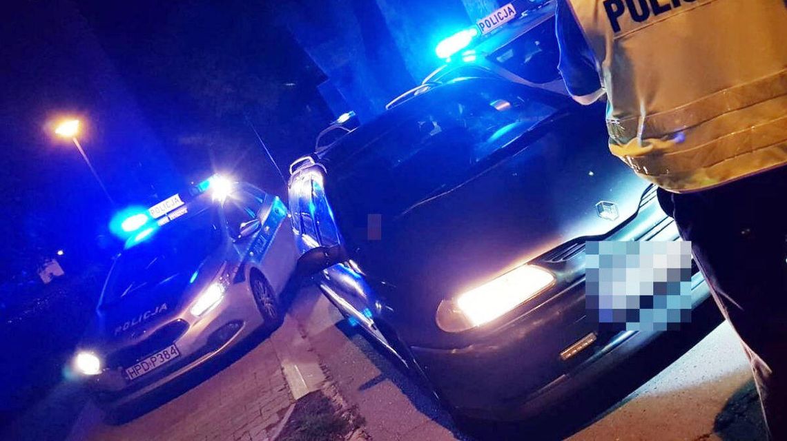 Szalona ucieczka ulicami Nałęczowa. Uszkodził przypadkowy samochód i radiowóz