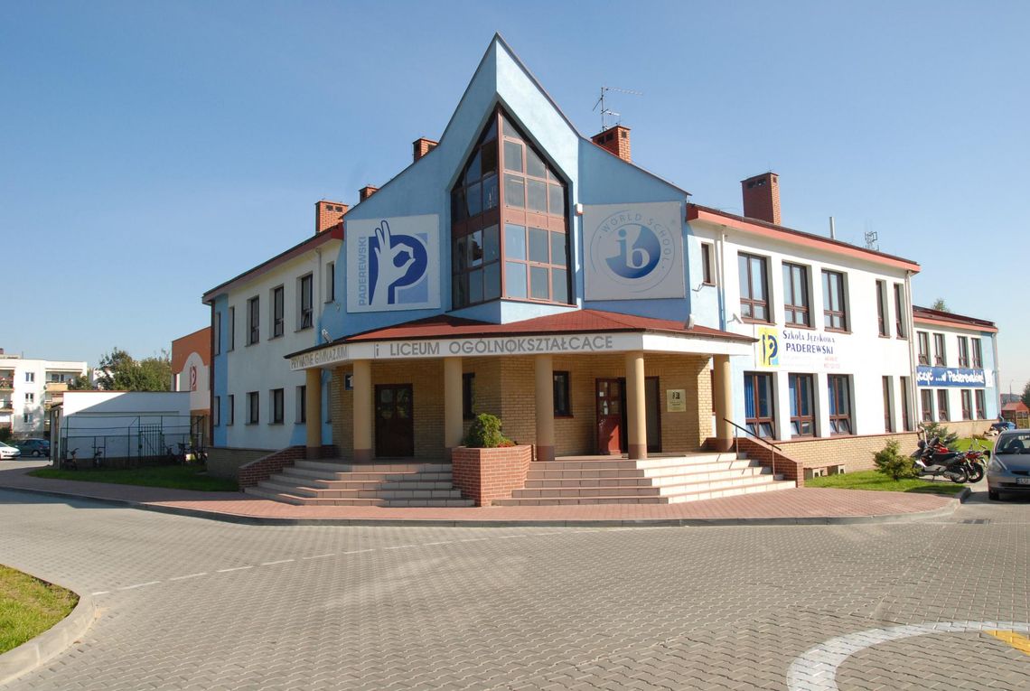 Szansa dla zdolnych uczniów z uboższych rodzin. Stypendia czekają Liceum Paderewski