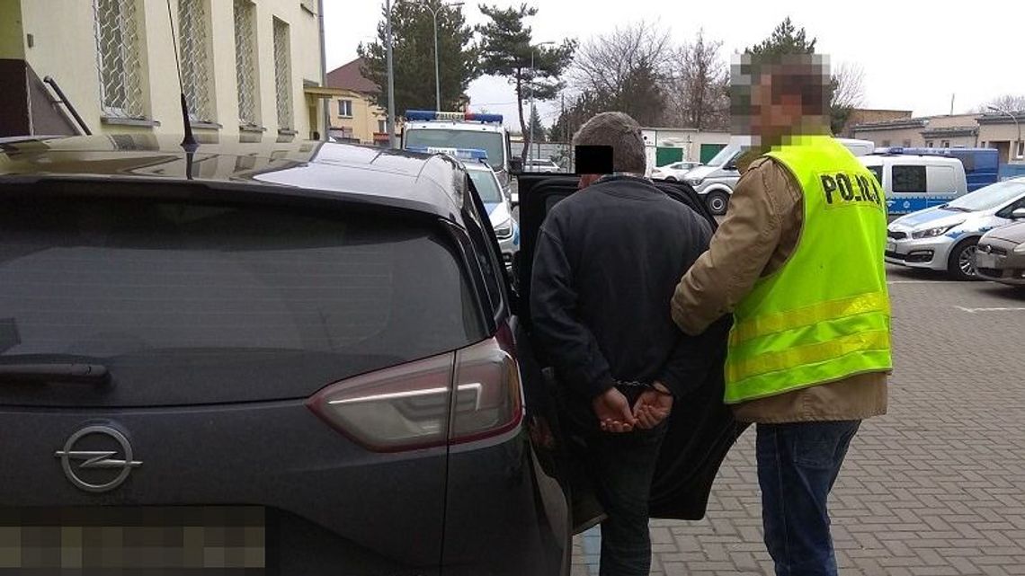 Szarpał i bił swoją żonę. Furiat z Kodnia strzelał też z broni gazowej