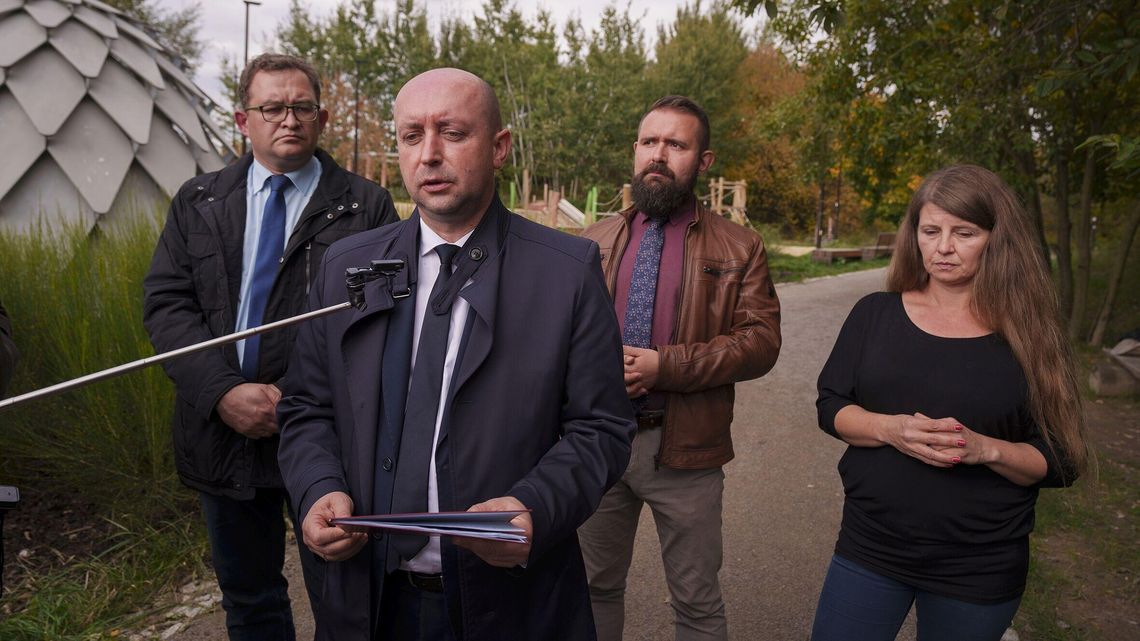 Szczątki ludzkie na górkach czechowskich. Chcą zamknięcia placu zabaw Szczątki ludzkie na górkach czechowskich. Chcą zamknięcia placu zabaw