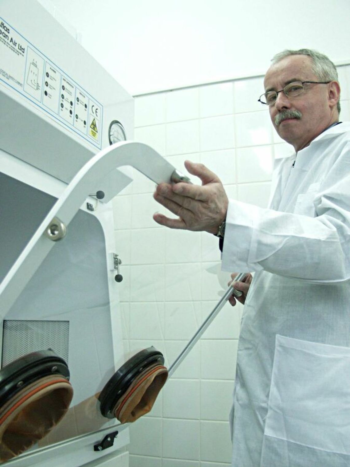 Szczepionka przeciw Saddamowi Szczepionka przeciw Saddamowi