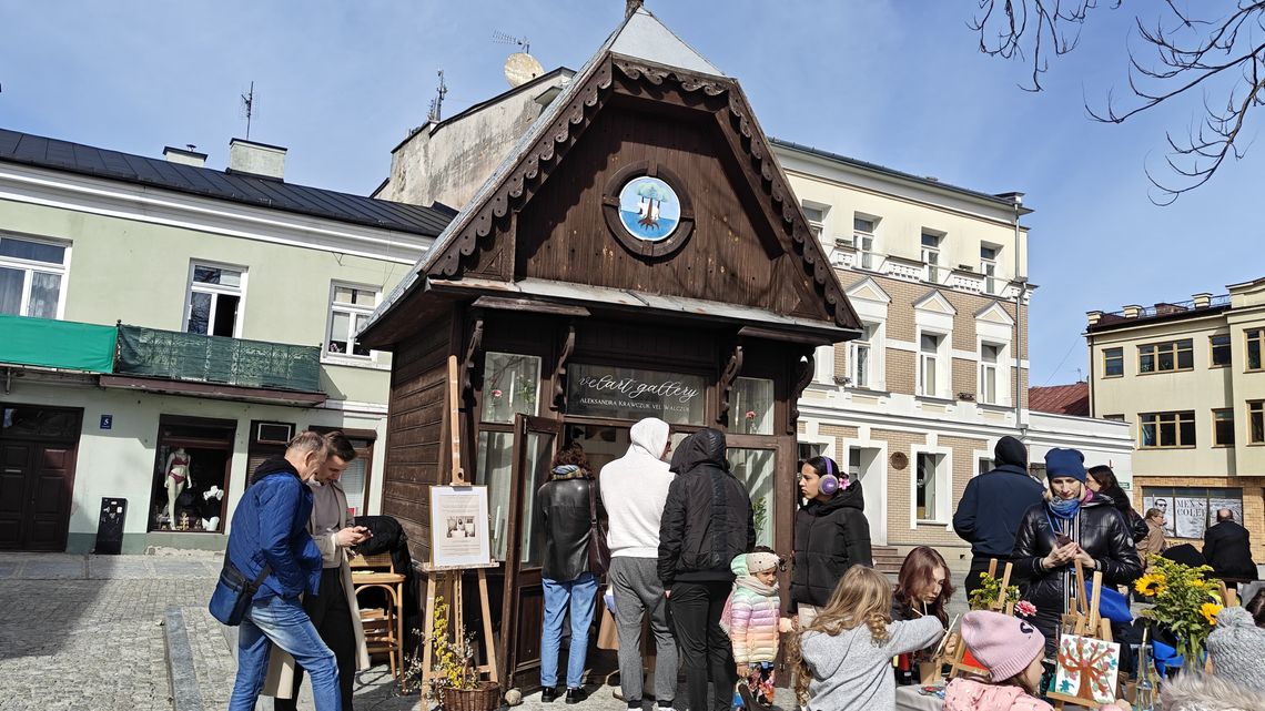 Sześć metrów sztuki w centrum miasta