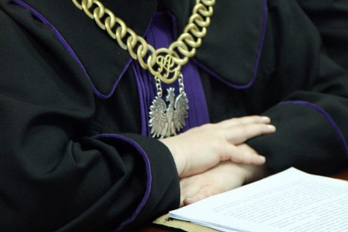 Sześć miesięcy za trzy wybite zęby. Wyrok po bijatyce radnych