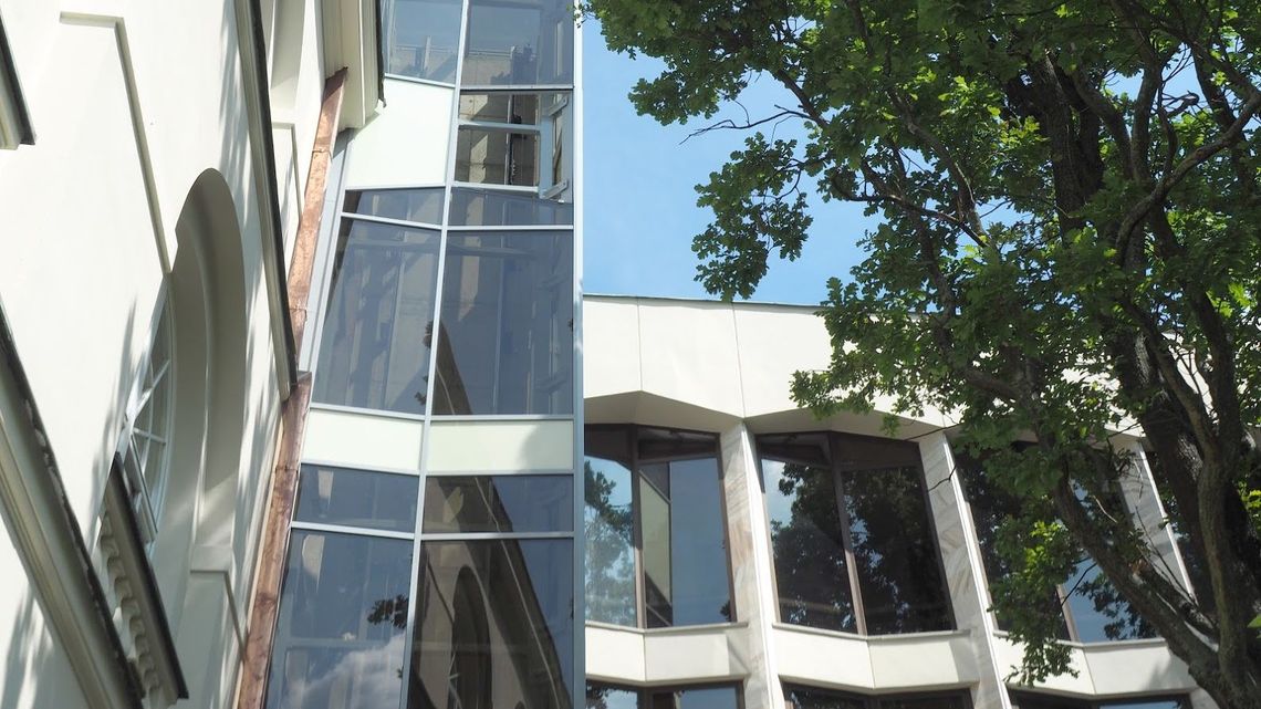 Sześć studentek trafiło do szpitala. Z wind na dziedzińcu KUL nie można korzystać